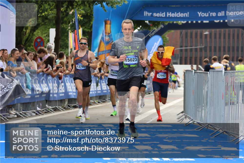 29.06.2025 - hella hamburg halbmarathon Strokosch-Dieckow http://msf.ph/oto/8373975 29.06.2025 10:26:53 Ziel 5344, 9079, 12641, 12992, 13780, 13956, 15023, 15671, 19050 meine-sportfotos.de