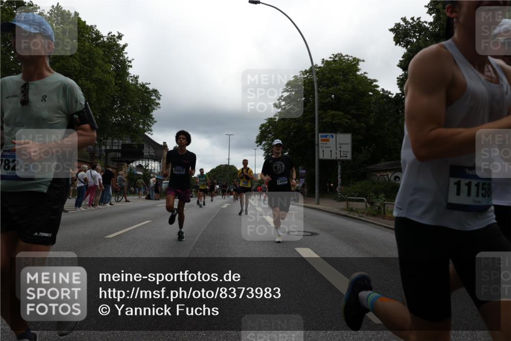 29.06.2025 - hella hamburg halbmarathon Yannick Fuchs http://msf.ph/oto/8373983 29.06.2025 10:53:53 20KM 1019, 1544, 2780, 3169, 3780, 4238, 4379, 4986, 5272, 6327, 6470, 7259, 7824, 8030, 8326, 8481, 8749, 8807, 9741, 9985, 10271, 10281, 10301, 11114, 11158, 11159, 11250, 11757, 12406, 12422, 12446, 13036, 13706, 13847, 13993, 14471, 14823, 15083, 15525, 15673, 15914, 16530, 16608, 17860, 18130, 18200, 18202, 18377, 18624, 19178 meine-sportfotos.de
