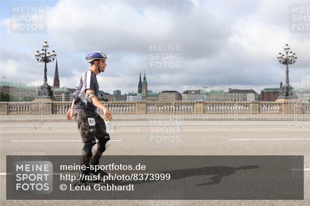 29.06.2025 - hella hamburg halbmarathon Lena Gebhardt http://msf.ph/oto/8373999 29.06.2025 09:12:25 Lombardsbrücke 511 meine-sportfotos.de