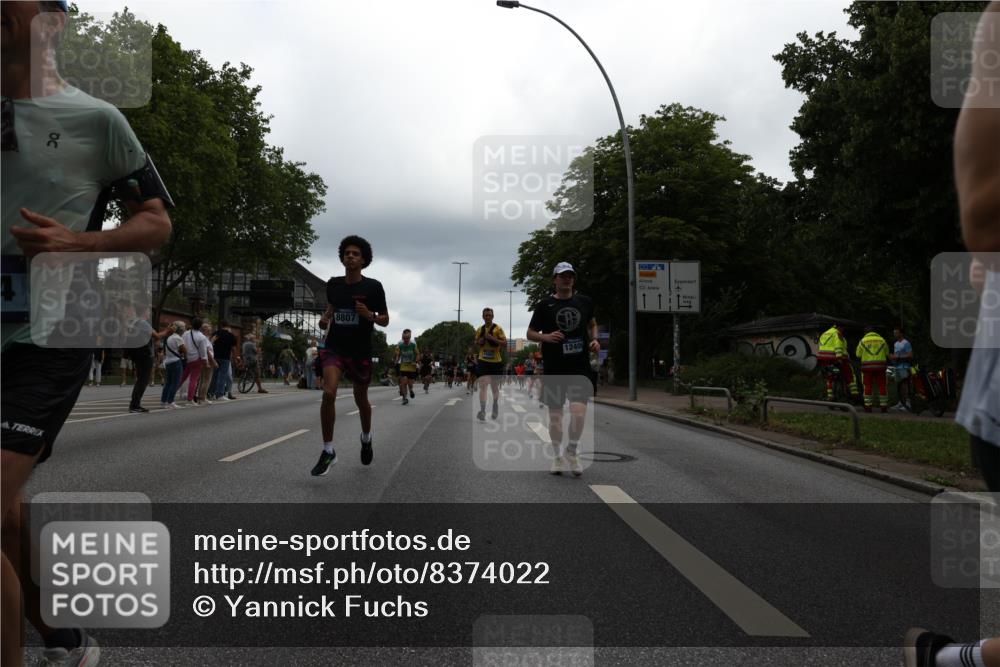 29.06.2025 - hella hamburg halbmarathon Yannick Fuchs http://msf.ph/oto/8374022 29.06.2025 10:53:53 20KM 1019, 1544, 2780, 3169, 3780, 4238, 4379, 4986, 5272, 6327, 6470, 7259, 7824, 8030, 8326, 8481, 8749, 8807, 9741, 9985, 10271, 10281, 10301, 11114, 11158, 11159, 11250, 11757, 12406, 12422, 12446, 13036, 13706, 13847, 13993, 14471, 14823, 15083, 15525, 15673, 15914, 16530, 16608, 17860, 18130, 18200, 18202, 18377, 18624, 19178 meine-sportfotos.de