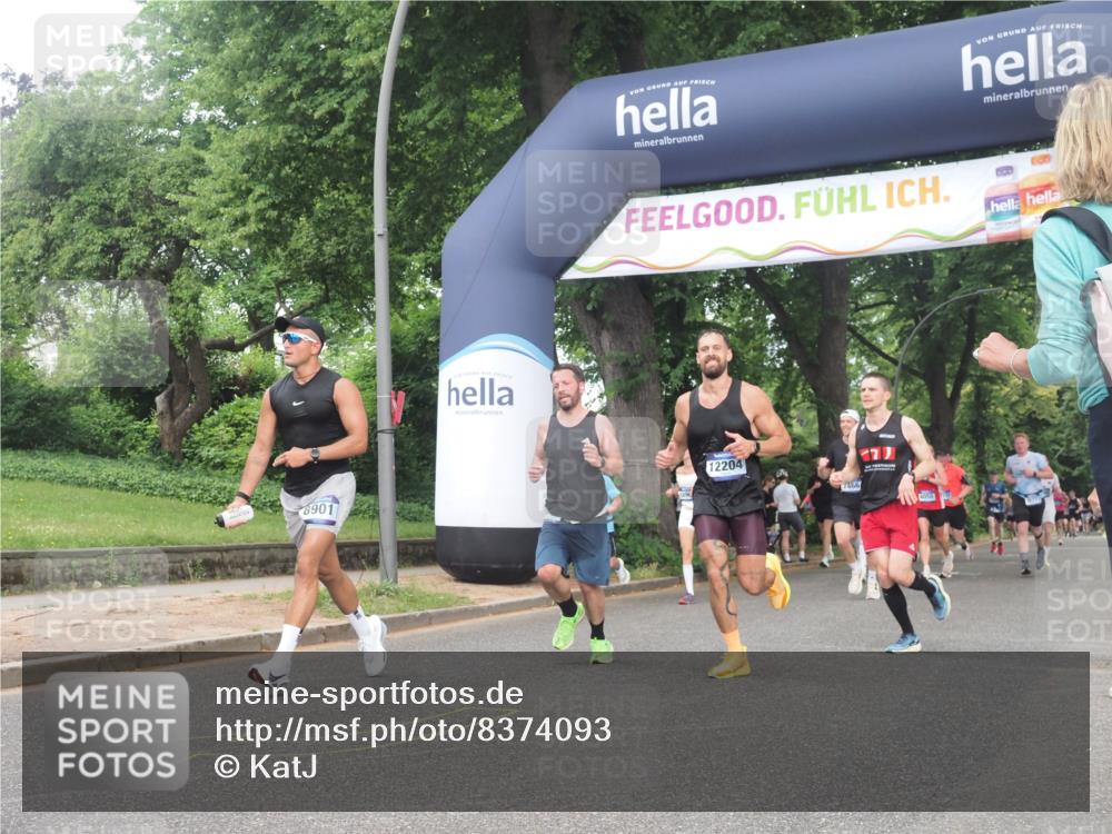 29.06.2025 - hella hamburg halbmarathon KatJ http://msf.ph/oto/8374093 29.06.2025 10:24:08 Zwischen KM18-KM19 7466, 7867 meine-sportfotos.de