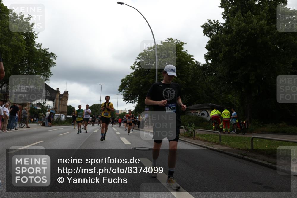 29.06.2025 - hella hamburg halbmarathon Yannick Fuchs http://msf.ph/oto/8374099 29.06.2025 10:53:54 20KM 1019, 1544, 2011, 2780, 3169, 3780, 4238, 4379, 4986, 5272, 6327, 6470, 7259, 7824, 8030, 8326, 8481, 8749, 8807, 9741, 9985, 10271, 10281, 10301, 11114, 11158, 11159, 11250, 11757, 12406, 12422, 12446, 13036, 13706, 13847, 13993, 14471, 14823, 15083, 15525, 15673, 15914, 16530, 16608, 17860, 18130, 18200, 18202, 18377, 18624, 19178 meine-sportfotos.de