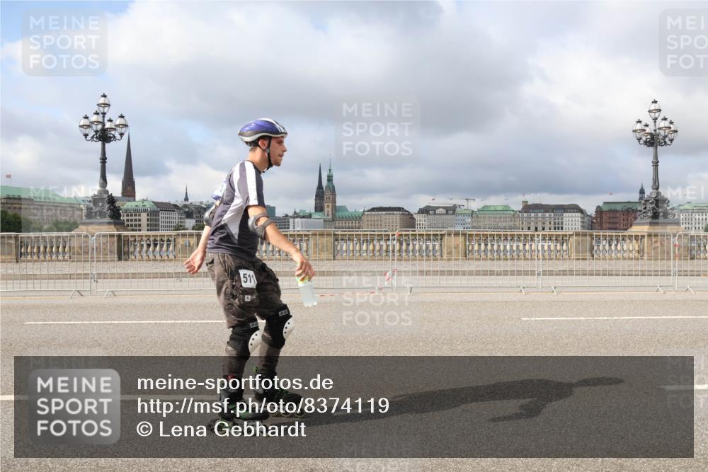 29.06.2025 - hella hamburg halbmarathon Lena Gebhardt http://msf.ph/oto/8374119 29.06.2025 09:12:25 Lombardsbrücke 511 meine-sportfotos.de