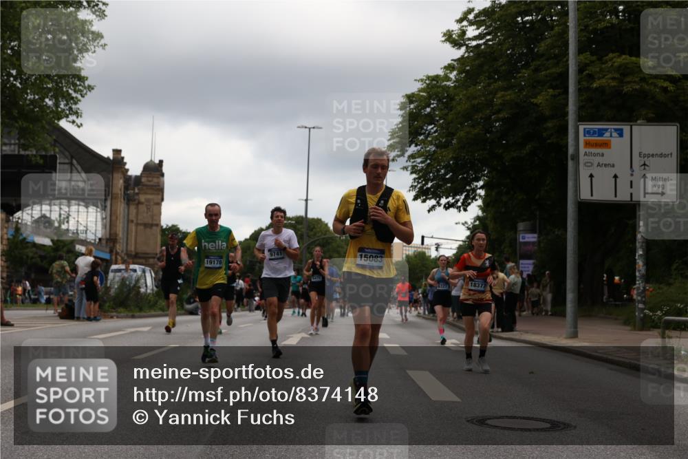29.06.2025 - hella hamburg halbmarathon Yannick Fuchs http://msf.ph/oto/8374148 29.06.2025 10:53:55 20KM 1019, 1544, 2011, 2730, 2780, 3169, 3780, 4238, 4379, 4986, 5272, 6327, 6470, 7259, 7824, 8030, 8326, 8481, 8749, 8807, 9741, 9985, 10271, 10281, 10301, 11114, 11158, 11159, 11250, 12406, 12422, 12446, 13036, 13706, 13847, 13993, 14471, 14823, 15083, 15525, 15673, 15914, 16530, 16608, 17860, 18130, 18200, 18202, 18377, 18624, 19178 meine-sportfotos.de