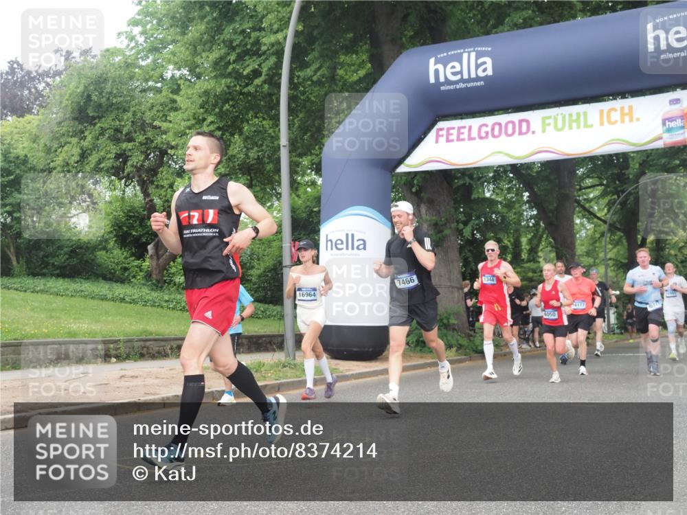29.06.2025 - hella hamburg halbmarathon KatJ http://msf.ph/oto/8374214 29.06.2025 10:24:10 Zwischen KM18-KM19 1344, 4050, 4740, 7466, 7867 meine-sportfotos.de