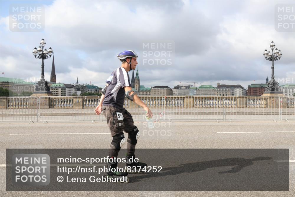 29.06.2025 - hella hamburg halbmarathon Lena Gebhardt http://msf.ph/oto/8374252 29.06.2025 09:12:25 Lombardsbrücke 511 meine-sportfotos.de