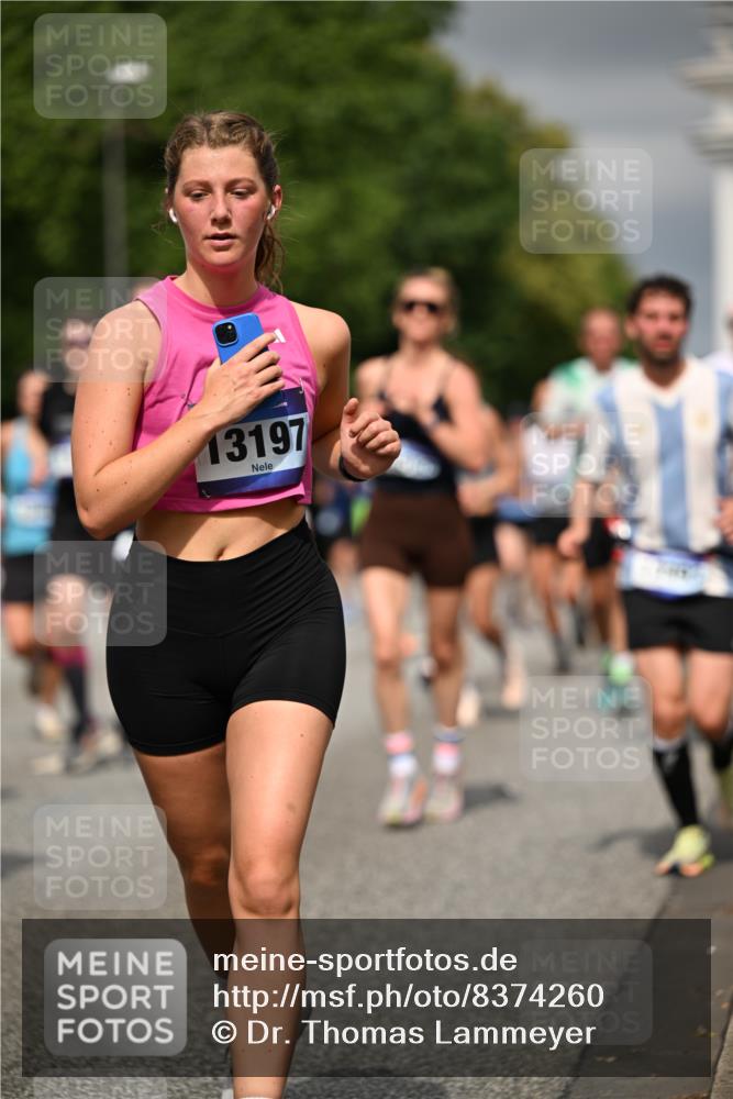 29.06.2025 - hella hamburg halbmarathon Dr. Thomas Lammeyer http://msf.ph/oto/8374260 29.06.2025 10:20:01 Kennedybrücke 1212, 1308, 1651, 2071, 2076, 2436, 2601, 2835, 3167, 4583, 4828, 5046, 5423, 7897, 8057, 8169, 8274, 8554, 8746, 9192, 9307, 9601, 9784, 9881, 10608, 10844, 11113, 11303 meine-sportfotos.de