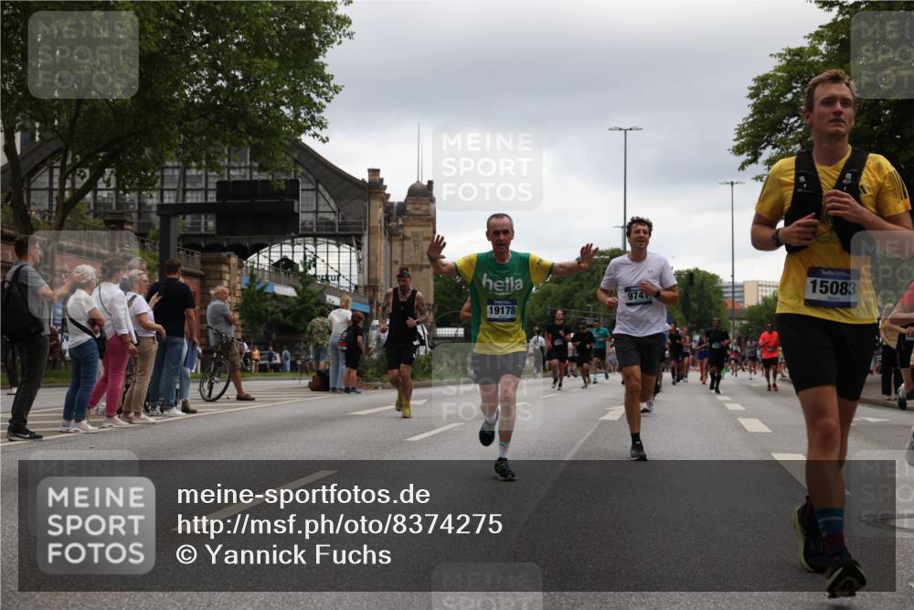 29.06.2025 - hella hamburg halbmarathon Yannick Fuchs http://msf.ph/oto/8374275 29.06.2025 10:53:55 20KM 1019, 1544, 2011, 2730, 2780, 3169, 3780, 4238, 4379, 4986, 5272, 6327, 6470, 7259, 7824, 8030, 8326, 8481, 8749, 8807, 9741, 9985, 10271, 10281, 10301, 11114, 11158, 11159, 11250, 12406, 12422, 12446, 13036, 13706, 13847, 13993, 14471, 14823, 15083, 15525, 15673, 15914, 16530, 16608, 17860, 18130, 18200, 18202, 18377, 18624, 19178 meine-sportfotos.de