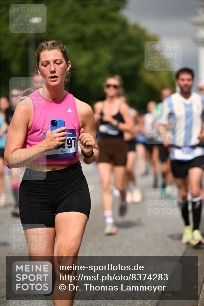 29.06.2025 - hella hamburg halbmarathon Dr. Thomas Lammeyer http://msf.ph/oto/8374283 29.06.2025 10:20:01 Kennedybrücke 1212, 1308, 1651, 2071, 2076, 2436, 2601, 2835, 3167, 4583, 4828, 5046, 5423, 7897, 8057, 8169, 8274, 8554, 8746, 9192, 9307, 9601, 9784, 9881, 10608, 10844, 11113, 11303 meine-sportfotos.de
