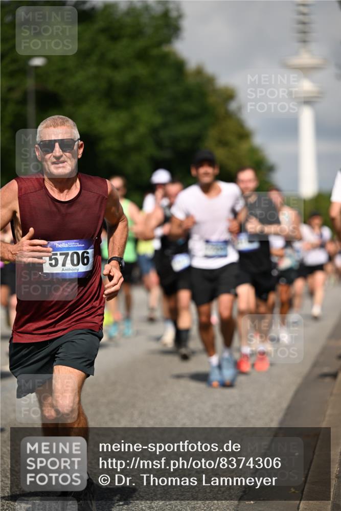 29.06.2025 - hella hamburg halbmarathon Dr. Thomas Lammeyer http://msf.ph/oto/8374306 29.06.2025 09:58:12 Kennedybrücke 1098, 1119, 1171, 1342, 1399, 1750, 1942, 2020, 2222, 2367, 2442, 2470, 2561, 2670, 2842, 2889, 3562, 4017, 4029, 4270, 4816, 5020, 5447, 5706, 5884, 6266, 6290, 6630, 6819, 7087, 7297, 7709, 8142, 8374, 8482, 8576, 8698, 8916, 9051, 9463, 9619, 9924, 10057, 10529, 11422 meine-sportfotos.de