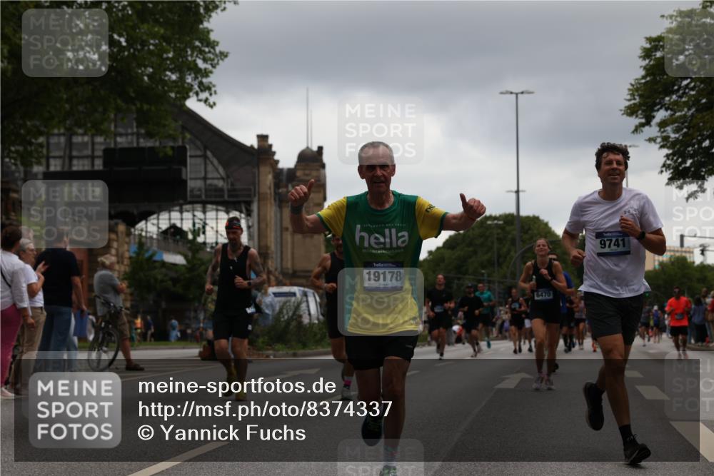 29.06.2025 - hella hamburg halbmarathon Yannick Fuchs http://msf.ph/oto/8374337 29.06.2025 10:53:56 20KM 1019, 1544, 2011, 2167, 2730, 3169, 3780, 4238, 4379, 4986, 5272, 6327, 6470, 7259, 7824, 8030, 8326, 8481, 8749, 8807, 9741, 9985, 10271, 10281, 10301, 11114, 11158, 11159, 11250, 12406, 12422, 12446, 13036, 13847, 13993, 14471, 14823, 15083, 15525, 15673, 15914, 16530, 16608, 17860, 18130, 18200, 18202, 18377, 18624, 19178 meine-sportfotos.de