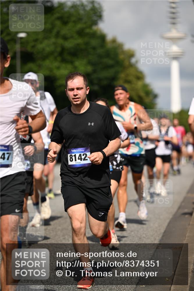 29.06.2025 - hella hamburg halbmarathon Dr. Thomas Lammeyer http://msf.ph/oto/8374351 29.06.2025 09:58:14 Kennedybrücke 1119, 1342, 1399, 1750, 1942, 2020, 2222, 2367, 2442, 2470, 2561, 2670, 2889, 3562, 4017, 4029, 4816, 5020, 5447, 5706, 5884, 6266, 6290, 6630, 6819, 6978, 7087, 7274, 7297, 7709, 8142, 8374, 8482, 8576, 8698, 8916, 9051, 9463, 9619, 9710, 9924, 10057, 10529, 11125, 11422 meine-sportfotos.de