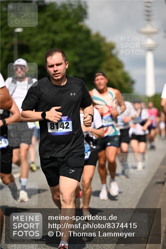 29.06.2025 - hella hamburg halbmarathon Dr. Thomas Lammeyer http://msf.ph/oto/8374415 29.06.2025 09:58:15 Kennedybrücke 1119, 1342, 1399, 1750, 1942, 2020, 2222, 2367, 2442, 2470, 2561, 2670, 2889, 3562, 4017, 4029, 4816, 5020, 5447, 5706, 5884, 6290, 6630, 6819, 6978, 6991, 7087, 7274, 7297, 7709, 8142, 8374, 8482, 8576, 8698, 8916, 9051, 9463, 9710, 9924, 10057, 10529, 11125, 11422 meine-sportfotos.de