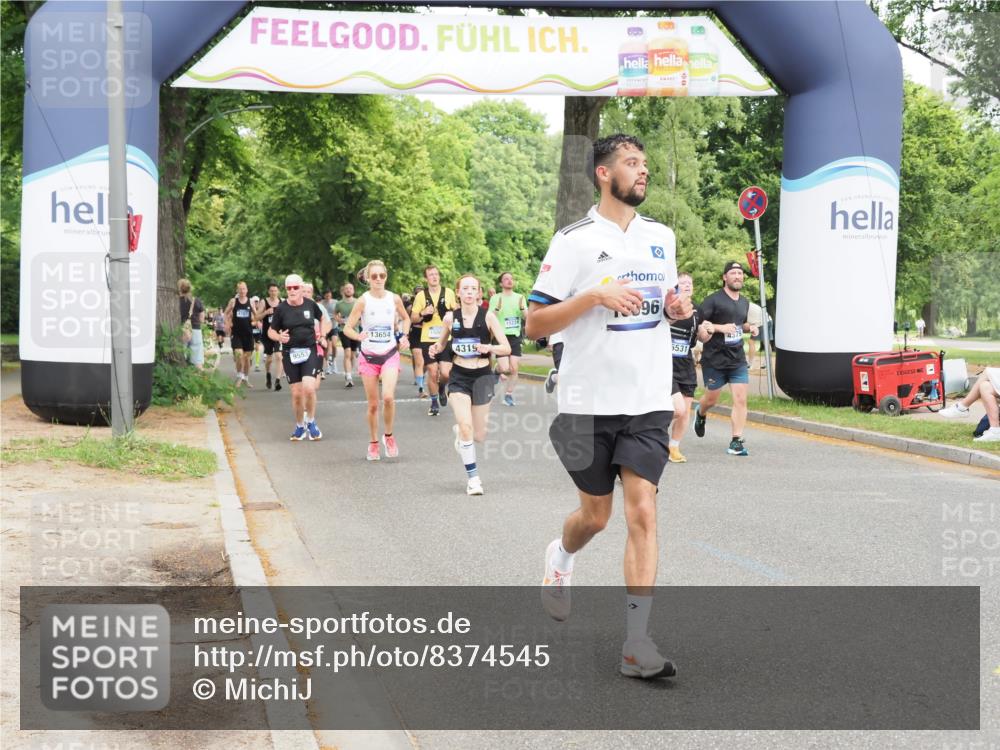 29.06.2025 - hella hamburg halbmarathon MichiJ http://msf.ph/oto/8374545 29.06.2025 10:45:12 Zwischen KM18-KM19 4319, 4379, 6531, 9553, 10212, 10587, 10896, 13654, 13694, 15824 meine-sportfotos.de