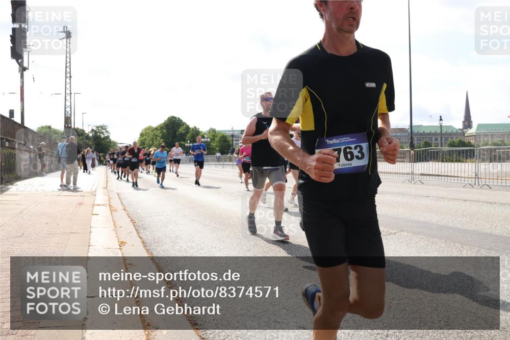 29.06.2025 - hella hamburg halbmarathon Lena Gebhardt http://msf.ph/oto/8374571 29.06.2025 10:02:23 Lombardsbrücke 763, 1128, 1254, 1364, 1432, 1453, 1702, 1733, 2142, 2322, 2323, 2685, 2712, 2819, 3169, 3225, 3780, 3976, 4066, 4286, 4985, 5742, 5763, 6166, 6295, 6322, 6327, 6595, 6708, 6860, 7031, 7049, 7189, 7223, 7243, 7323, 7869, 7888, 8003, 8364, 8662, 8749, 9020, 9021, 9131, 9156, 9353, 9554, 9741, 9928, 9986, 10177, 10295, 10539, 10866, 11191, 11515, 11554, 11670, 11702, 11782, 11871, 11938, 12315, 12316, 12491, 14471, 14660, 14677, 16420 meine-sportfotos.de
