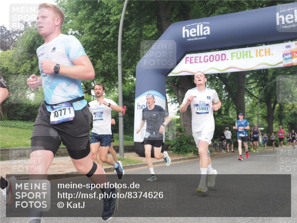29.06.2025 - hella hamburg halbmarathon KatJ http://msf.ph/oto/8374626 29.06.2025 10:24:13 Zwischen KM18-KM19 1344, 4050, 4740, 7466 meine-sportfotos.de