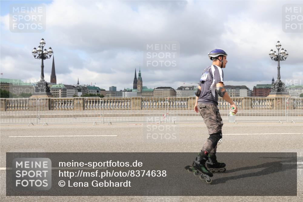 29.06.2025 - hella hamburg halbmarathon Lena Gebhardt http://msf.ph/oto/8374638 29.06.2025 09:12:25 Lombardsbrücke  meine-sportfotos.de