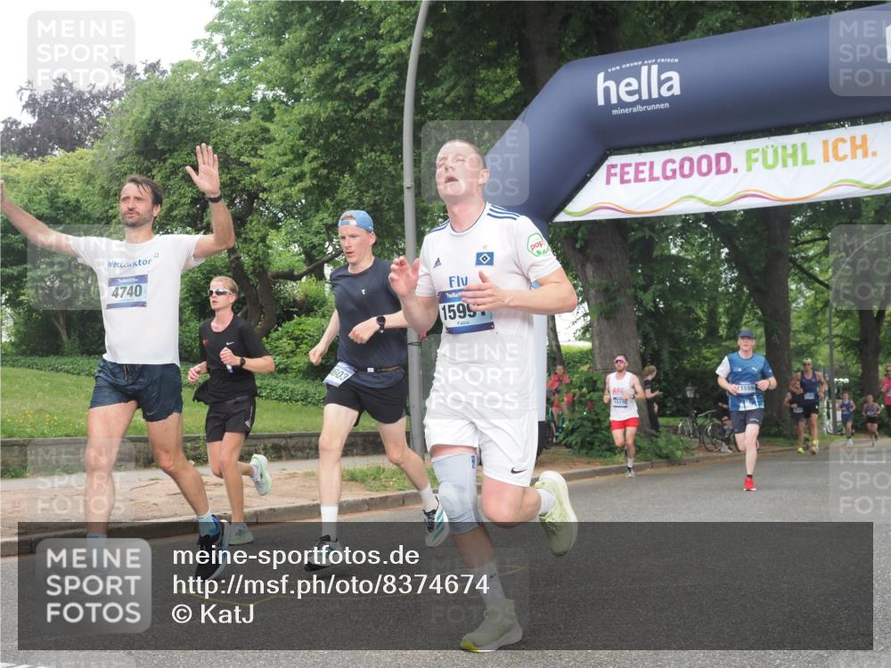 29.06.2025 - hella hamburg halbmarathon KatJ http://msf.ph/oto/8374674 29.06.2025 10:24:13 Zwischen KM18-KM19 1344, 4050, 4740, 7466 meine-sportfotos.de