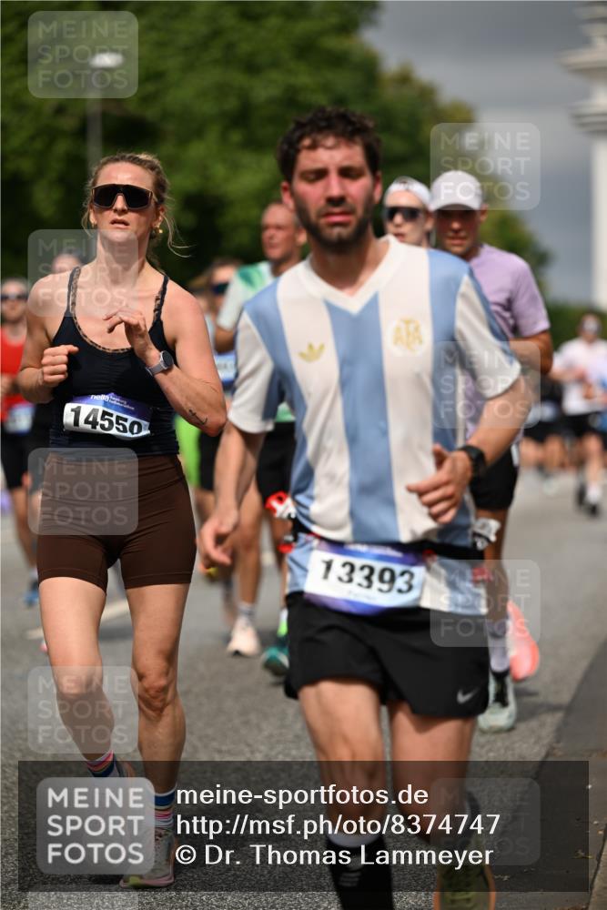 29.06.2025 - hella hamburg halbmarathon Dr. Thomas Lammeyer http://msf.ph/oto/8374747 29.06.2025 10:20:03 Kennedybrücke 1212, 1308, 1651, 2071, 2076, 2436, 2601, 2835, 3167, 4583, 4828, 5046, 5423, 7897, 8057, 8169, 8274, 8554, 8746, 9307, 9601, 9784, 9881, 10292, 10608, 10844, 11113, 11303 meine-sportfotos.de