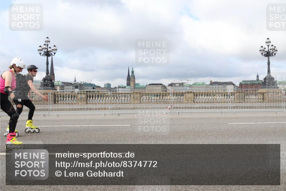 29.06.2025 - hella hamburg halbmarathon Lena Gebhardt http://msf.ph/oto/8374772 29.06.2025 09:13:04 Lombardsbrücke  meine-sportfotos.de