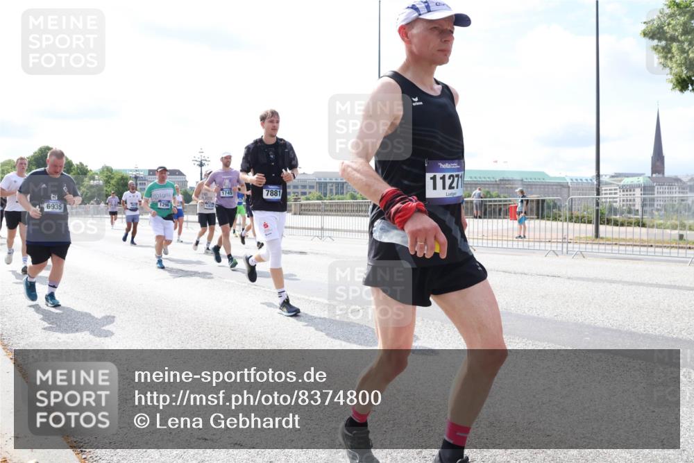 29.06.2025 - hella hamburg halbmarathon Lena Gebhardt http://msf.ph/oto/8374800 29.06.2025 10:15:06 Lombardsbrücke 6935, 1296, 1745, 7881, 11271, 1071, 1296, 1379, 1524, 1575, 1728, 1745, 2046, 2140, 2281, 2601, 2690, 3025, 3454, 3507, 3509, 3513, 3650, 3691, 3844, 4495, 4641, 5191, 5271, 5608, 5800, 5981, 5986, 6181, 6248, 6317, 6935, 7195, 7439, 7452, 7809, 7810, 7881, 8055, 8237, 8239, 8256, 8275, 8522, 8563, 8609, 8755, 8854, 9113, 9173, 9556, 9663, 9709, 9847, 9911, 9975, 9997, 10391, 10589, 10717, 10963, 11271, 11598, 13453, 13500, 15150, 15740 meine-sportfotos.de