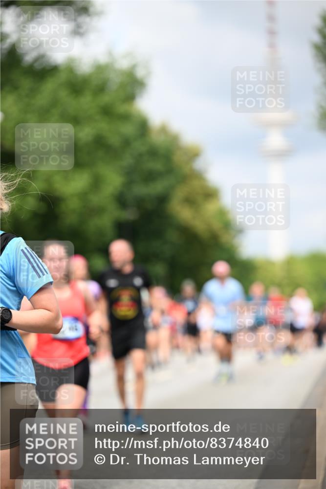 29.06.2025 - hella hamburg halbmarathon Dr. Thomas Lammeyer http://msf.ph/oto/8374840 29.06.2025 10:42:21 Kennedybrücke 1394, 1578, 1791, 1901, 1985, 2124, 3010, 3246, 3286, 3633, 3635, 3636, 3716, 3880, 4414, 4921, 5139, 5713, 5790, 5875, 6697, 6930, 7148, 7244, 7629, 8539, 8615, 8696, 9391, 9524, 10025, 10146, 11087, 11152, 11164 meine-sportfotos.de