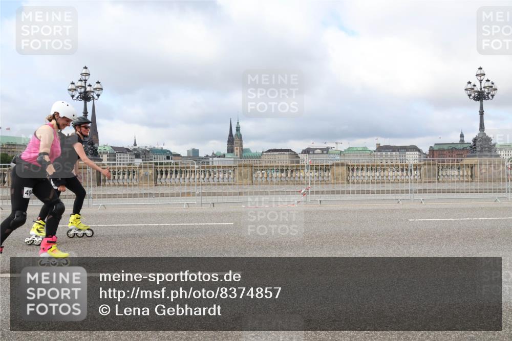 29.06.2025 - hella hamburg halbmarathon Lena Gebhardt http://msf.ph/oto/8374857 29.06.2025 09:13:04 Lombardsbrücke 49 meine-sportfotos.de