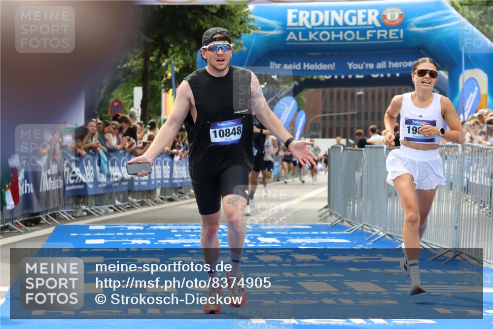 29.06.2025 - hella hamburg halbmarathon Strokosch-Dieckow http://msf.ph/oto/8374905 29.06.2025 10:26:40 Ziel 1065, 1577, 9565, 10848, 19076 meine-sportfotos.de