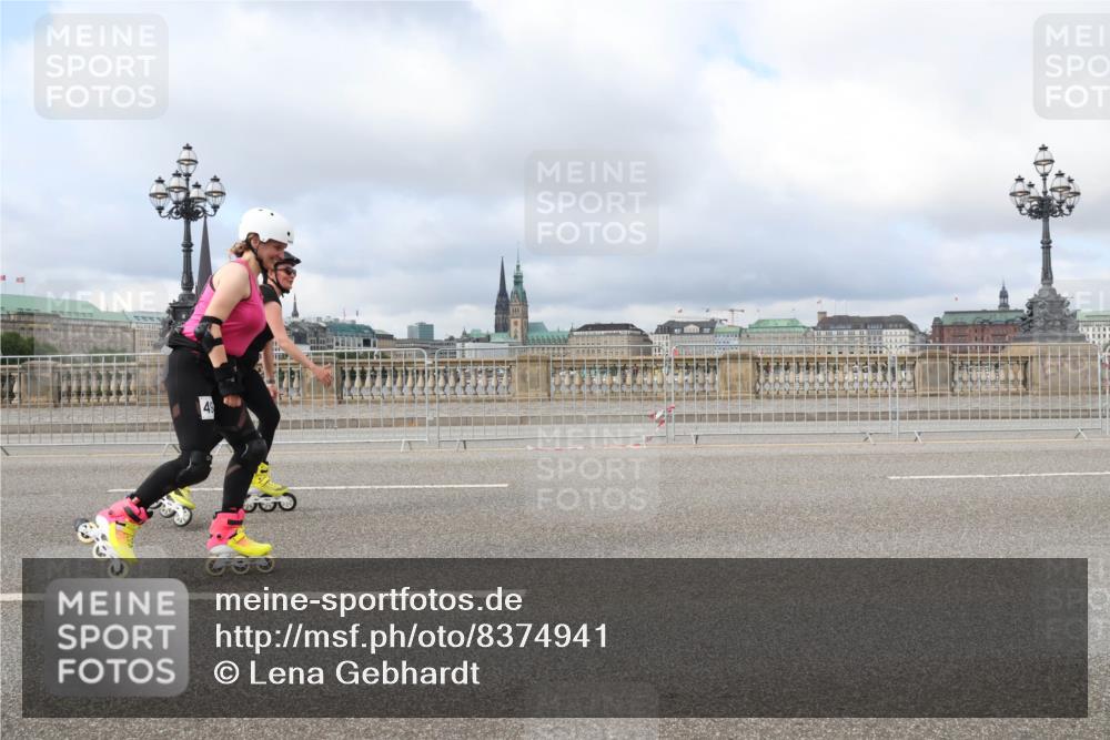 29.06.2025 - hella hamburg halbmarathon Lena Gebhardt http://msf.ph/oto/8374941 29.06.2025 09:13:05 Lombardsbrücke 49 meine-sportfotos.de