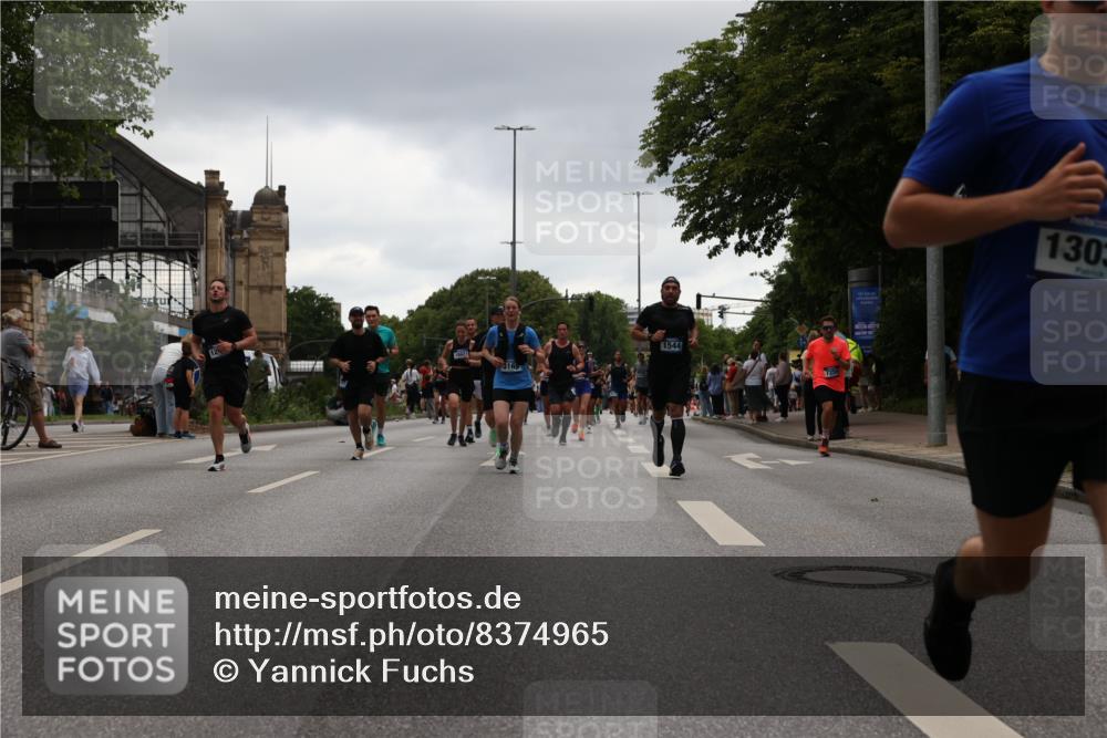 29.06.2025 - hella hamburg halbmarathon Yannick Fuchs http://msf.ph/oto/8374965 29.06.2025 10:54:01 20KM 1019, 1544, 2011, 2091, 2167, 2730, 3169, 3780, 4379, 5272, 6327, 6470, 7259, 7824, 8749, 9006, 9434, 9741, 10271, 10281, 10301, 11158, 11159, 11250, 12406, 12422, 12446, 13036, 13847, 13993, 14471, 14823, 15083, 15525, 15673, 15901, 16439, 16608, 17860, 18130, 18200, 18202, 18254, 18377, 18624, 18701, 19178 meine-sportfotos.de