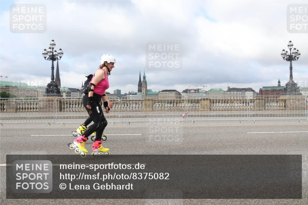 29.06.2025 - hella hamburg halbmarathon Lena Gebhardt http://msf.ph/oto/8375082 29.06.2025 09:13:05 Lombardsbrücke  meine-sportfotos.de