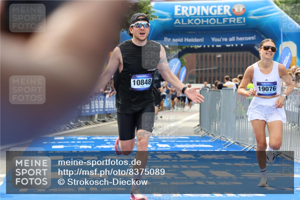 29.06.2025 - hella hamburg halbmarathon Strokosch-Dieckow http://msf.ph/oto/8375089 29.06.2025 10:26:40 Ziel 1065, 1577, 9565, 10848, 19076 meine-sportfotos.de