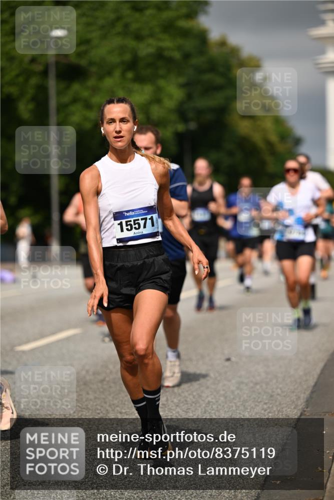 29.06.2025 - hella hamburg halbmarathon Dr. Thomas Lammeyer http://msf.ph/oto/8375119 29.06.2025 10:20:06 Kennedybrücke 1212, 1308, 1651, 2071, 2076, 2436, 2601, 2835, 3167, 4583, 4828, 5046, 5423, 7897, 8057, 8169, 8274, 8554, 8746, 9307, 9601, 9784, 9802, 9881, 10107, 10183, 10292, 10844, 11113, 11303 meine-sportfotos.de