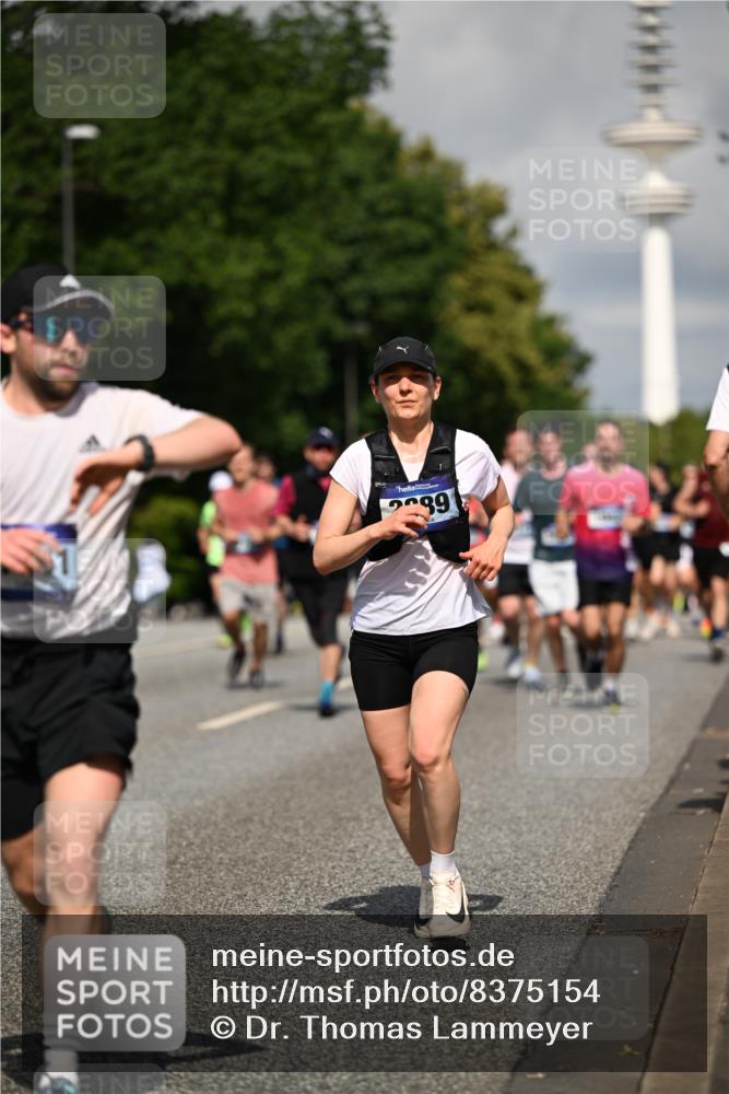 29.06.2025 - hella hamburg halbmarathon Dr. Thomas Lammeyer http://msf.ph/oto/8375154 29.06.2025 09:58:18 Kennedybrücke 1119, 1342, 1399, 1750, 1817, 1942, 2020, 2222, 2367, 2442, 2470, 2561, 2670, 2816, 2889, 3562, 4017, 4029, 4816, 5020, 5447, 5706, 5884, 6290, 6819, 6978, 6991, 7087, 7274, 7297, 7335, 7709, 8142, 8374, 8482, 8576, 8698, 8916, 8981, 9038, 9051, 9463, 9710, 9924, 10057, 10529, 11125, 11422 meine-sportfotos.de