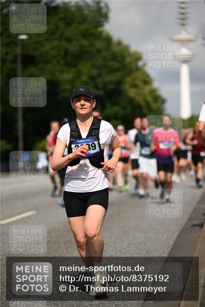 29.06.2025 - hella hamburg halbmarathon Dr. Thomas Lammeyer http://msf.ph/oto/8375192 29.06.2025 09:58:18 Kennedybrücke 1119, 1342, 1399, 1750, 1817, 1942, 2020, 2222, 2367, 2442, 2470, 2561, 2670, 2816, 2889, 3562, 4017, 4029, 4816, 5020, 5447, 5706, 5884, 6290, 6819, 6978, 6991, 7087, 7274, 7297, 7335, 7709, 8142, 8374, 8482, 8576, 8698, 8916, 8981, 9038, 9051, 9463, 9710, 9924, 10057, 10529, 11125, 11422 meine-sportfotos.de