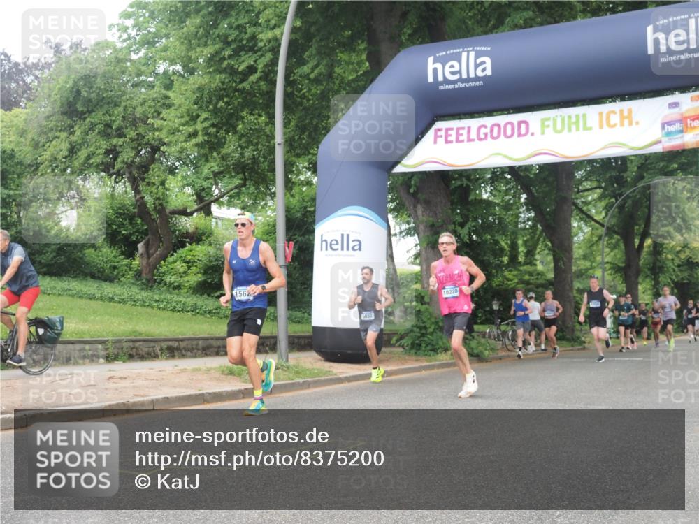 29.06.2025 - hella hamburg halbmarathon KatJ http://msf.ph/oto/8375200 29.06.2025 10:24:18 Zwischen KM18-KM19 1562, 4050, 4740, 6032 meine-sportfotos.de