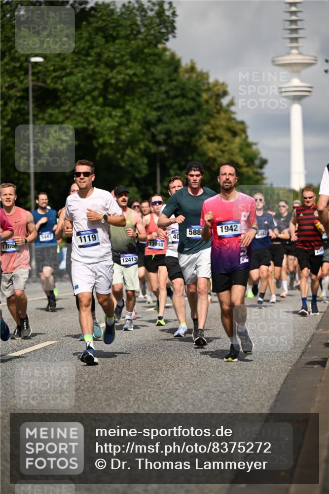 29.06.2025 - hella hamburg halbmarathon Dr. Thomas Lammeyer http://msf.ph/oto/8375272 29.06.2025 09:58:20 Kennedybrücke 1119, 1342, 1399, 1750, 1817, 1942, 2020, 2222, 2367, 2442, 2470, 2561, 2670, 2816, 2889, 2955, 3562, 4017, 4029, 4816, 5020, 5447, 5706, 5884, 6290, 6819, 6978, 6991, 7087, 7274, 7297, 7335, 7709, 7908, 8142, 8374, 8482, 8576, 8698, 8916, 8981, 9038, 9051, 9463, 9710, 9924, 10057, 10529, 11125, 11422 meine-sportfotos.de