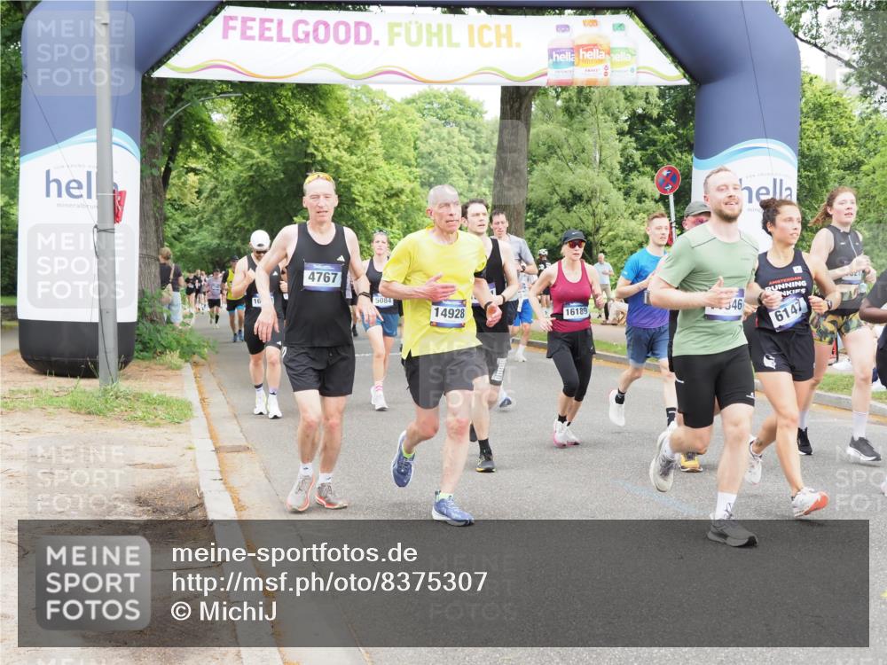 29.06.2025 - hella hamburg halbmarathon MichiJ http://msf.ph/oto/8375307 29.06.2025 10:45:18 Zwischen KM18-KM19 1319, 4319, 4379, 4708, 4767, 5084, 6138, 6147, 6531, 8744, 9553, 9555, 10518, 10587, 11846, 12879, 13407, 13654, 13761, 14928, 15083, 15217, 15229, 15434, 16189, 16206, 16608 meine-sportfotos.de