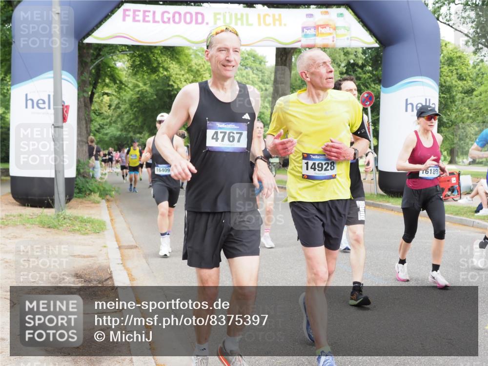 29.06.2025 - hella hamburg halbmarathon MichiJ http://msf.ph/oto/8375397 29.06.2025 10:45:19 Zwischen KM18-KM19 1319, 4379, 4708, 4767, 5084, 6138, 6147, 6531, 8744, 9553, 9555, 10518, 10587, 11846, 12879, 13407, 13654, 13761, 14928, 15083, 15217, 15229, 15434, 16189, 16206, 16608, 17346 meine-sportfotos.de