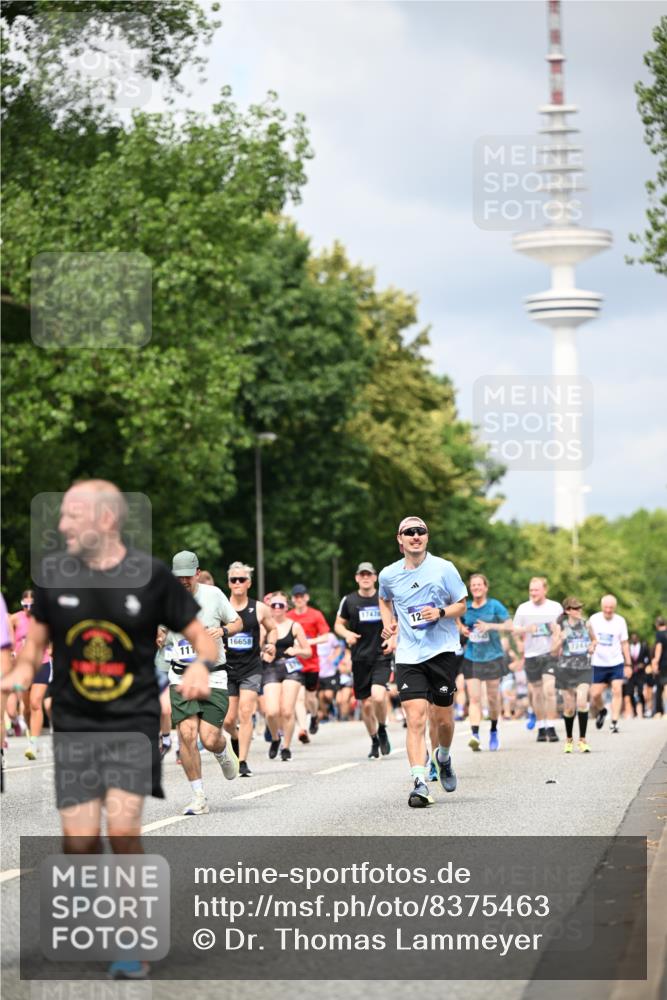 29.06.2025 - hella hamburg halbmarathon Dr. Thomas Lammeyer http://msf.ph/oto/8375463 29.06.2025 10:42:23 Kennedybrücke 1394, 1578, 1791, 1901, 1985, 2124, 3010, 3246, 3286, 3633, 3635, 3636, 3716, 3880, 4414, 4921, 5713, 5790, 5875, 6697, 6930, 7148, 7244, 7552, 7629, 8539, 8615, 8696, 9391, 9524, 10025, 10146, 11087, 11152, 11164 meine-sportfotos.de
