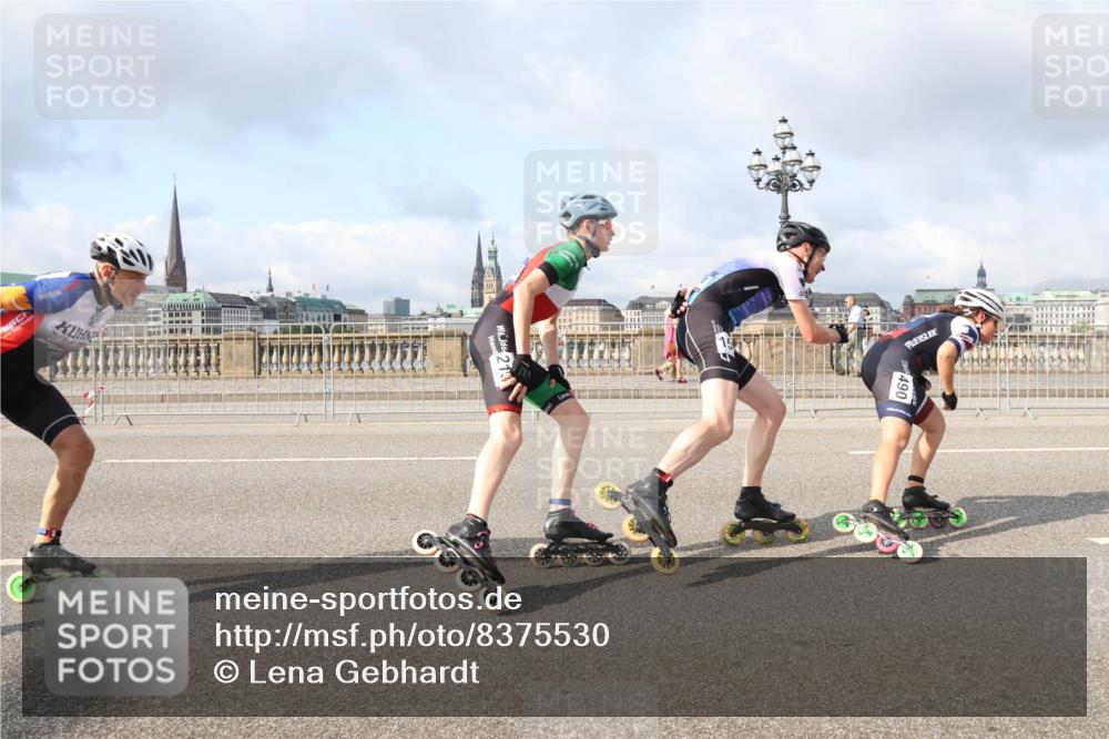 29.06.2025 - hella hamburg halbmarathon Lena Gebhardt http://msf.ph/oto/8375530 29.06.2025 08:51:15 Lombardsbrücke  meine-sportfotos.de