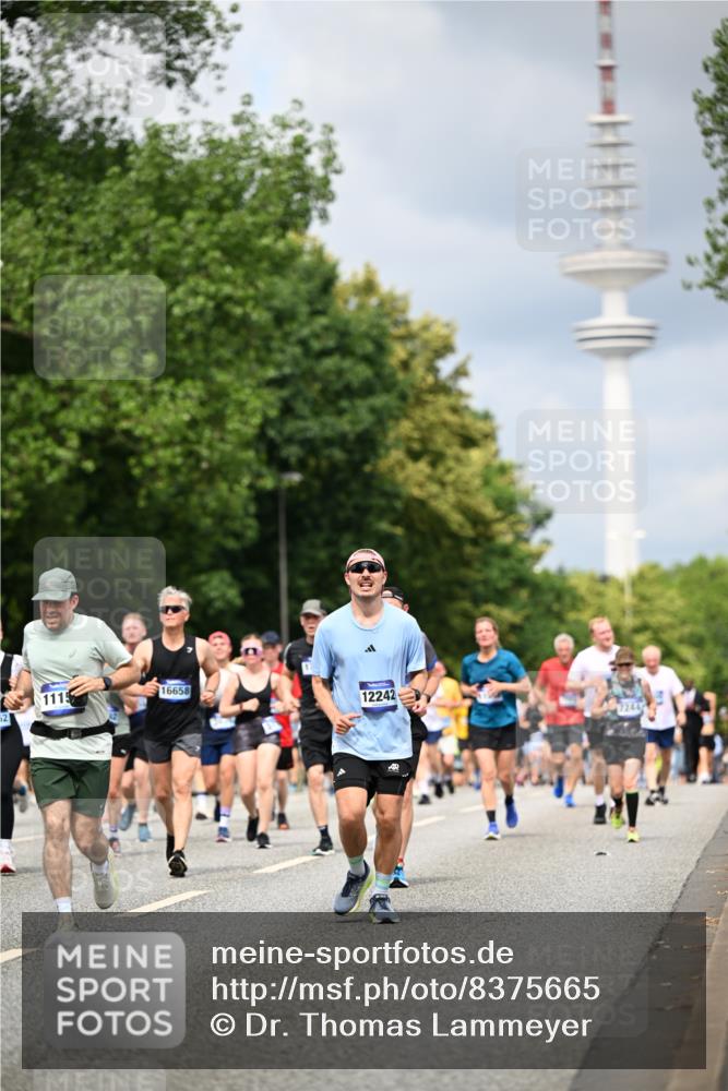 29.06.2025 - hella hamburg halbmarathon Dr. Thomas Lammeyer http://msf.ph/oto/8375665 29.06.2025 10:42:25 Kennedybrücke 1394, 1578, 1596, 1791, 1901, 1985, 2124, 3010, 3246, 3286, 3633, 3635, 3636, 3716, 3880, 4414, 4921, 5713, 5790, 5875, 6930, 7148, 7244, 7371, 7552, 7629, 8539, 8615, 8696, 9391, 9524, 10025, 10146, 11087, 11152, 11164 meine-sportfotos.de
