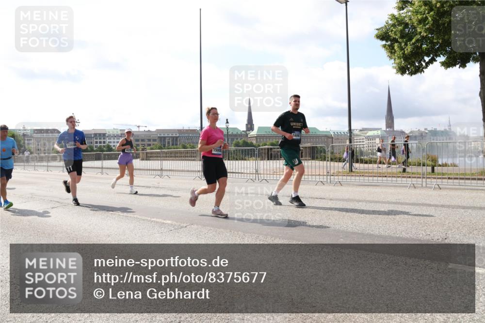29.06.2025 - hella hamburg halbmarathon Lena Gebhardt http://msf.ph/oto/8375677 29.06.2025 10:02:25 Lombardsbrücke 10866, 15008, 010000, 16067, 1128, 1254, 1364, 1432, 1453, 1702, 1733, 2142, 2322, 2323, 2685, 2712, 2819, 3169, 3225, 3780, 3976, 4066, 4985, 5763, 6166, 6295, 6322, 6327, 6708, 6860, 7031, 7049, 7189, 7223, 7243, 7323, 7869, 7888, 8003, 8364, 8662, 8749, 9020, 9021, 9131, 9156, 9353, 9554, 9741, 9928, 9986, 10177, 10295, 10539, 10866, 11191, 11515, 11554, 11670, 11702, 11782, 11871, 11938, 12315, 12316, 12491, 14471, 14660, 14677, 16420 meine-sportfotos.de