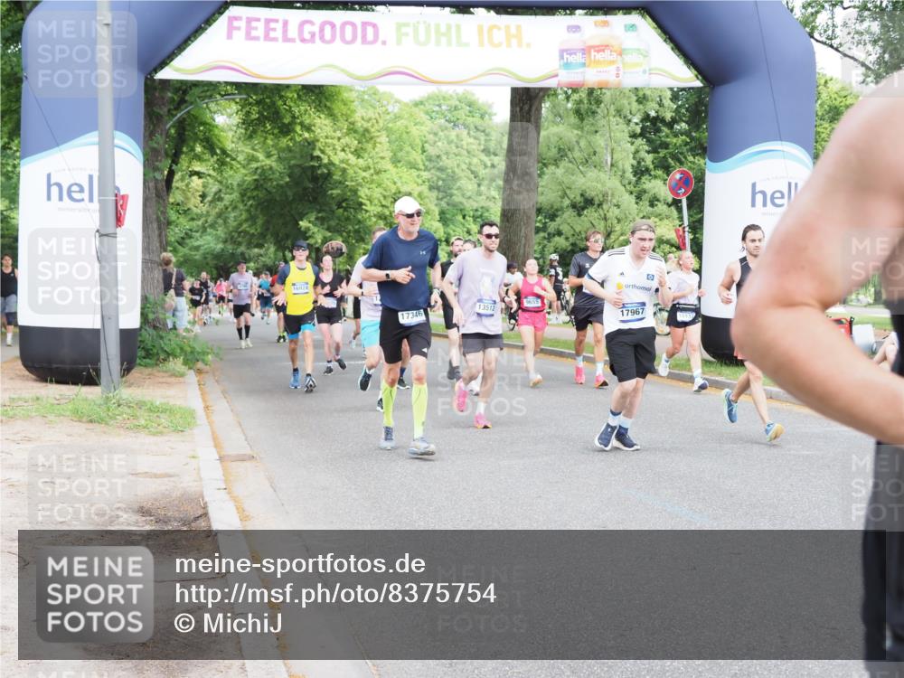 29.06.2025 - hella hamburg halbmarathon MichiJ http://msf.ph/oto/8375754 29.06.2025 10:45:22 Zwischen KM18-KM19 1319, 4708, 4767, 5084, 6138, 6147, 7189, 8744, 9555, 10518, 11846, 12779, 12879, 13407, 13512, 13761, 14928, 15083, 15217, 15434, 16189, 16409, 16608, 17346, 17967 meine-sportfotos.de