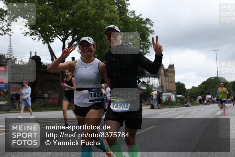 29.06.2025 - hella hamburg halbmarathon Yannick Fuchs http://msf.ph/oto/8375784 29.06.2025 10:54:13 20KM 1019, 1544, 1681, 2011, 2091, 2167, 2730, 3780, 4013, 5272, 7259, 8003, 8509, 8749, 9006, 9434, 10271, 10281, 10301, 11041, 11366, 12422, 12446, 13847, 13993, 14224, 14577, 14823, 15344, 15673, 15901, 16439, 16608, 17825, 18130, 18200, 18202, 18254, 18624, 18701, 19159 meine-sportfotos.de