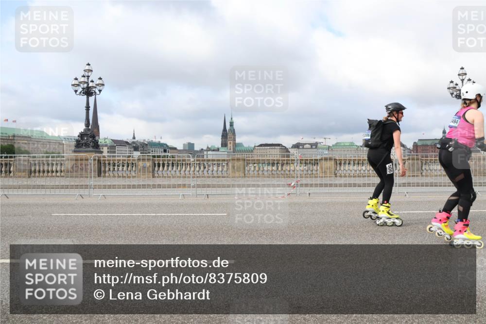 29.06.2025 - hella hamburg halbmarathon Lena Gebhardt http://msf.ph/oto/8375809 29.06.2025 09:13:05 Lombardsbrücke 494 meine-sportfotos.de