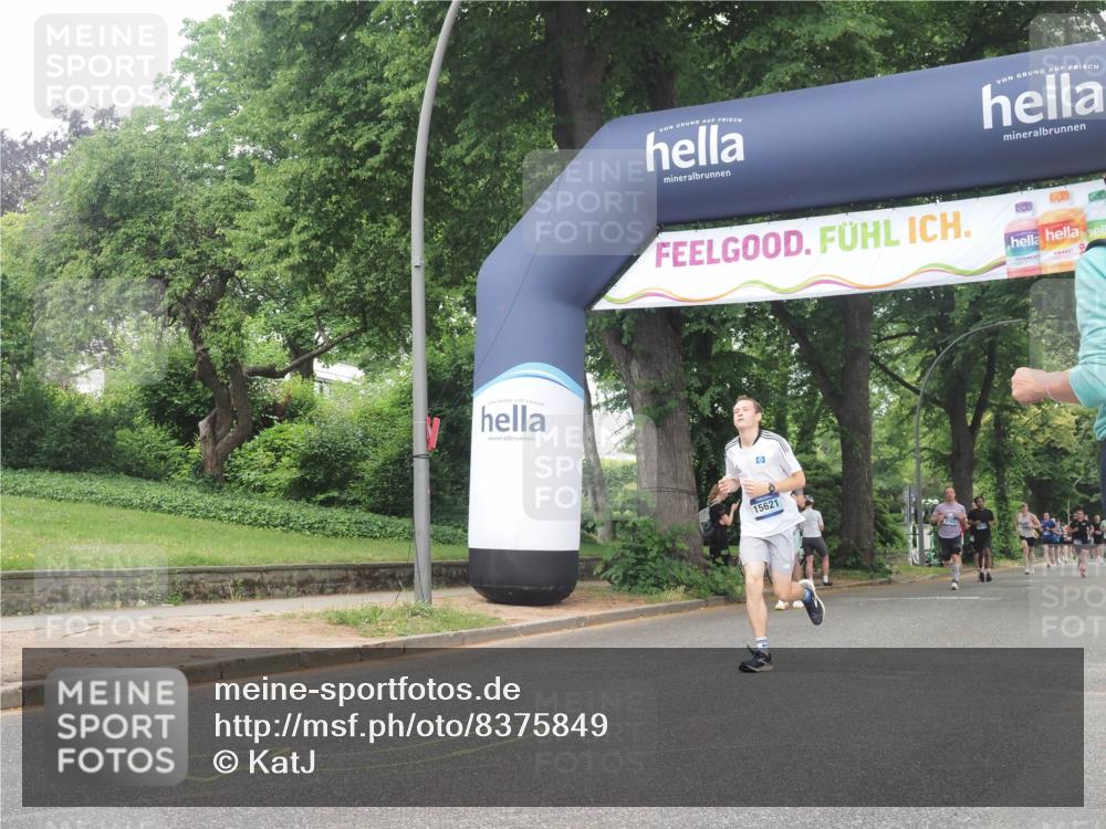 29.06.2025 - hella hamburg halbmarathon KatJ http://msf.ph/oto/8375849 29.06.2025 10:24:30 Zwischen KM18-KM19 1889, 4944 meine-sportfotos.de