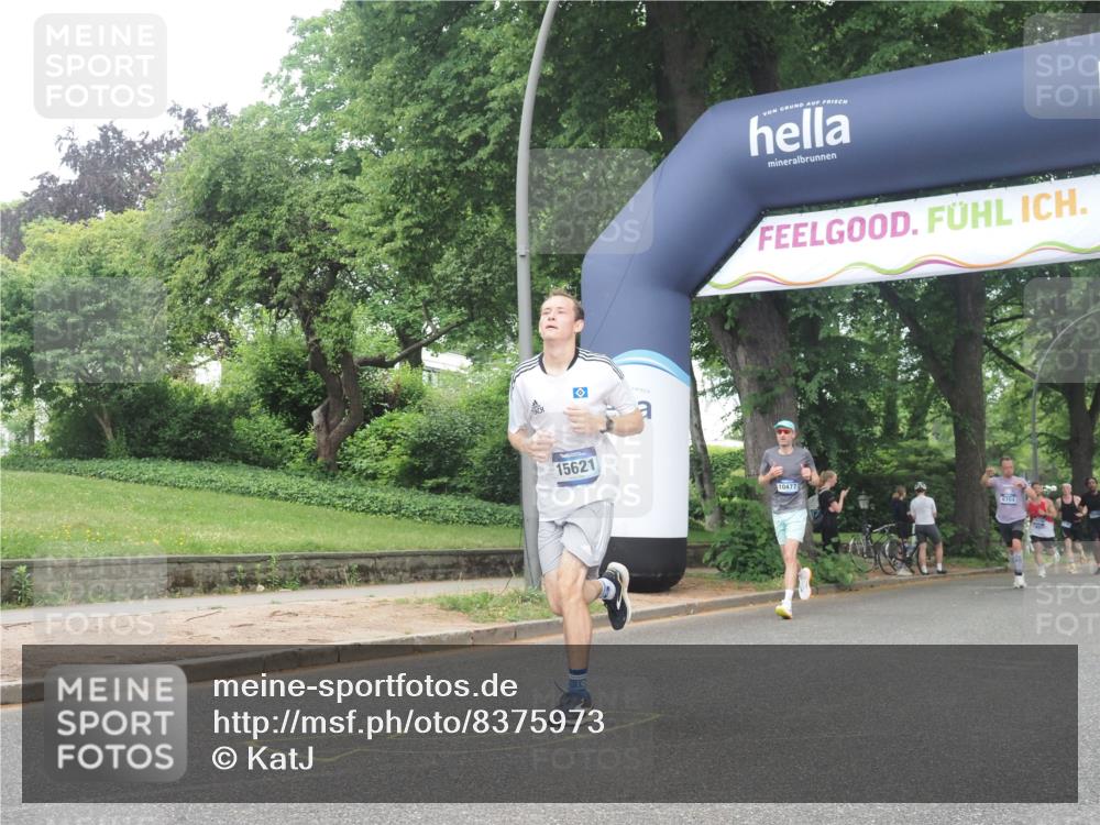 29.06.2025 - hella hamburg halbmarathon KatJ http://msf.ph/oto/8375973 29.06.2025 10:24:31 Zwischen KM18-KM19 1889, 4944 meine-sportfotos.de