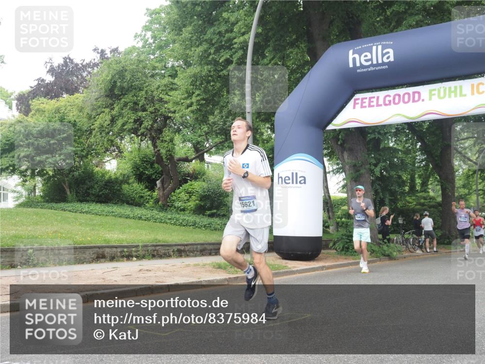 29.06.2025 - hella hamburg halbmarathon KatJ http://msf.ph/oto/8375984 29.06.2025 10:24:31 Zwischen KM18-KM19 1889, 4944 meine-sportfotos.de