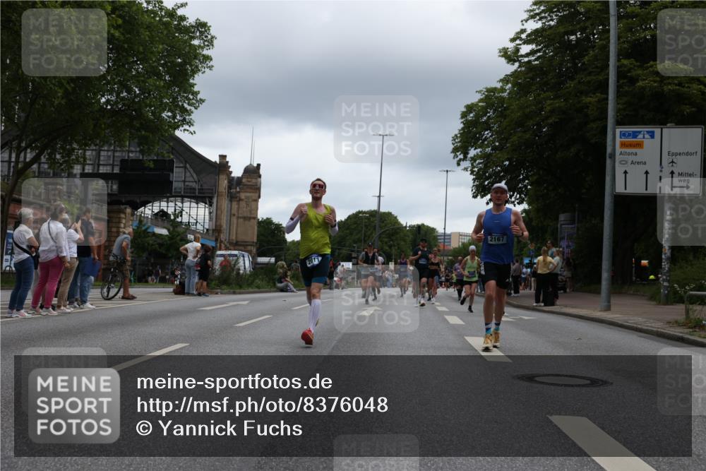 29.06.2025 - hella hamburg halbmarathon Yannick Fuchs http://msf.ph/oto/8376048 29.06.2025 10:54:15 20KM 1019, 1681, 2011, 2091, 2167, 2363, 2730, 3780, 4013, 5272, 7259, 8003, 8509, 8749, 9006, 9434, 10271, 10281, 10301, 11041, 11366, 12422, 12446, 13488, 13847, 13993, 14224, 14577, 14823, 15344, 15901, 16439, 16608, 17491, 17825, 18130, 18200, 18202, 18254, 18624, 18701, 19159 meine-sportfotos.de